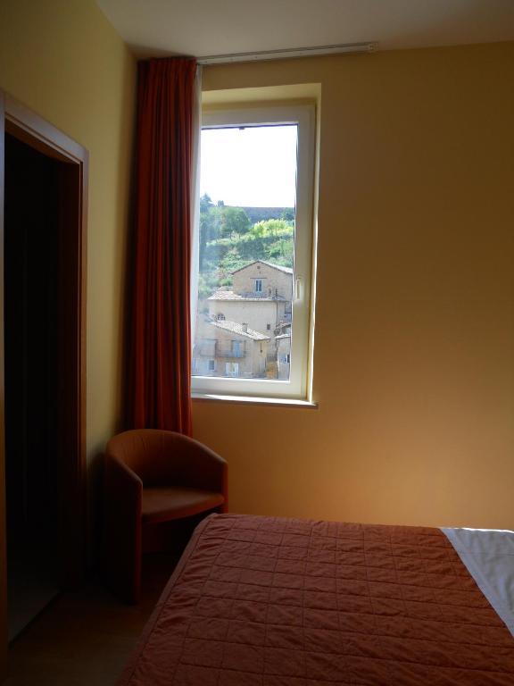 Albergo Italia Ουρμπίνο Δωμάτιο φωτογραφία