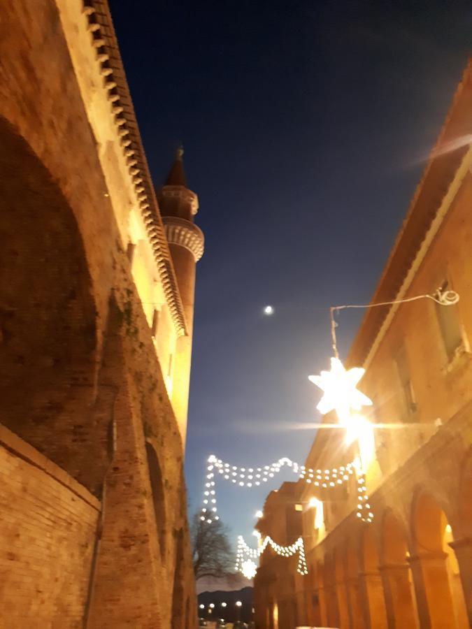 Albergo Italia Ουρμπίνο Εξωτερικό φωτογραφία