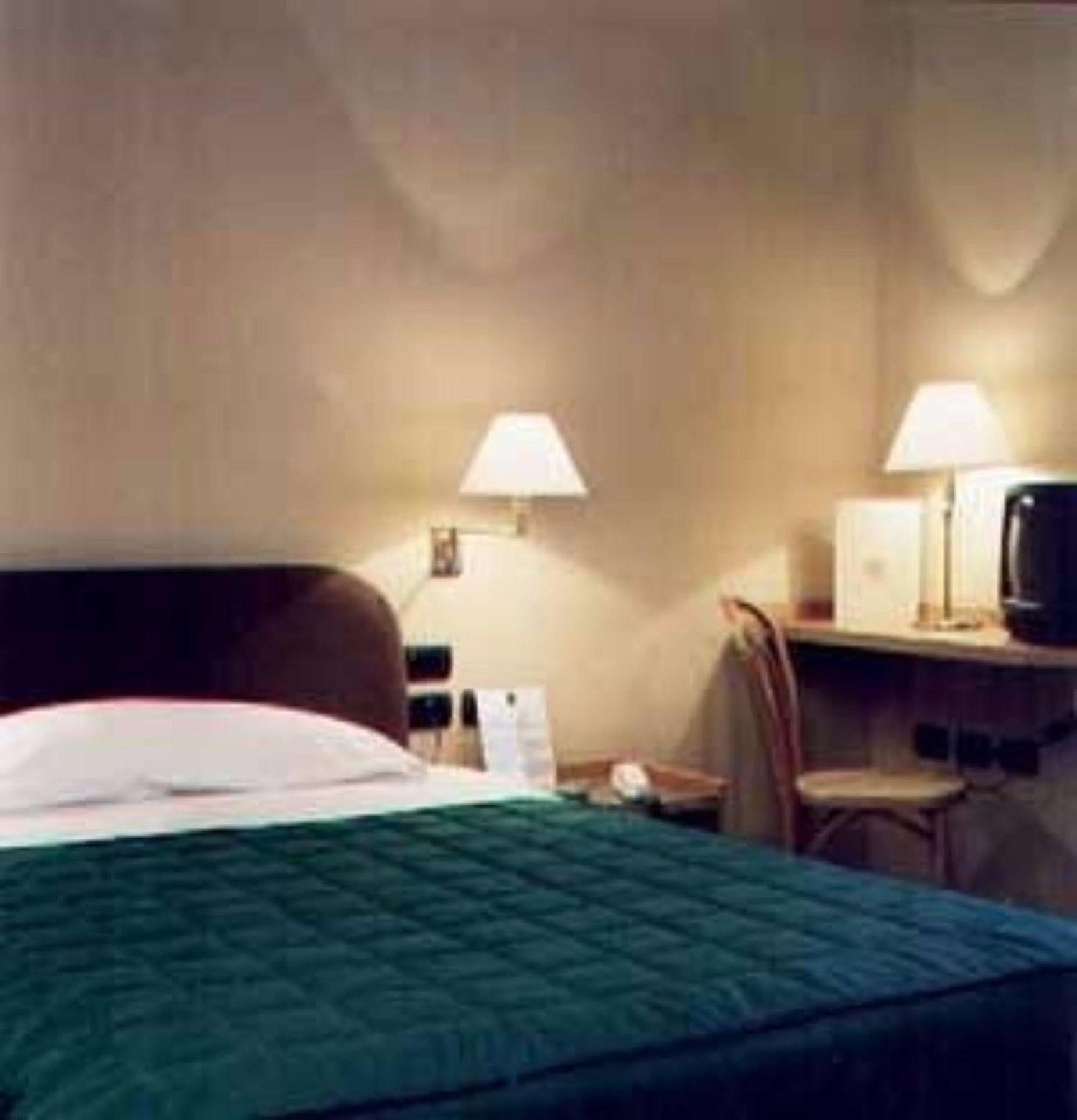 Albergo Italia Ουρμπίνο Εξωτερικό φωτογραφία