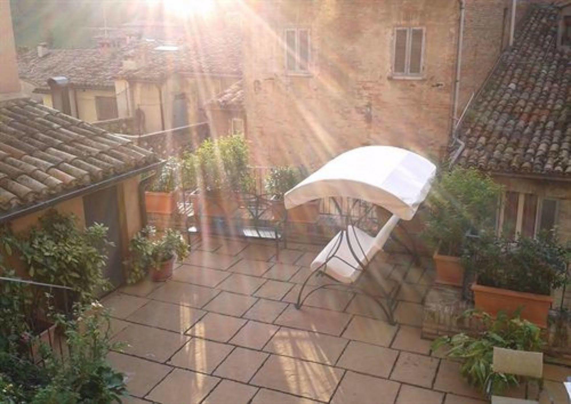 Albergo Italia Ουρμπίνο Εξωτερικό φωτογραφία