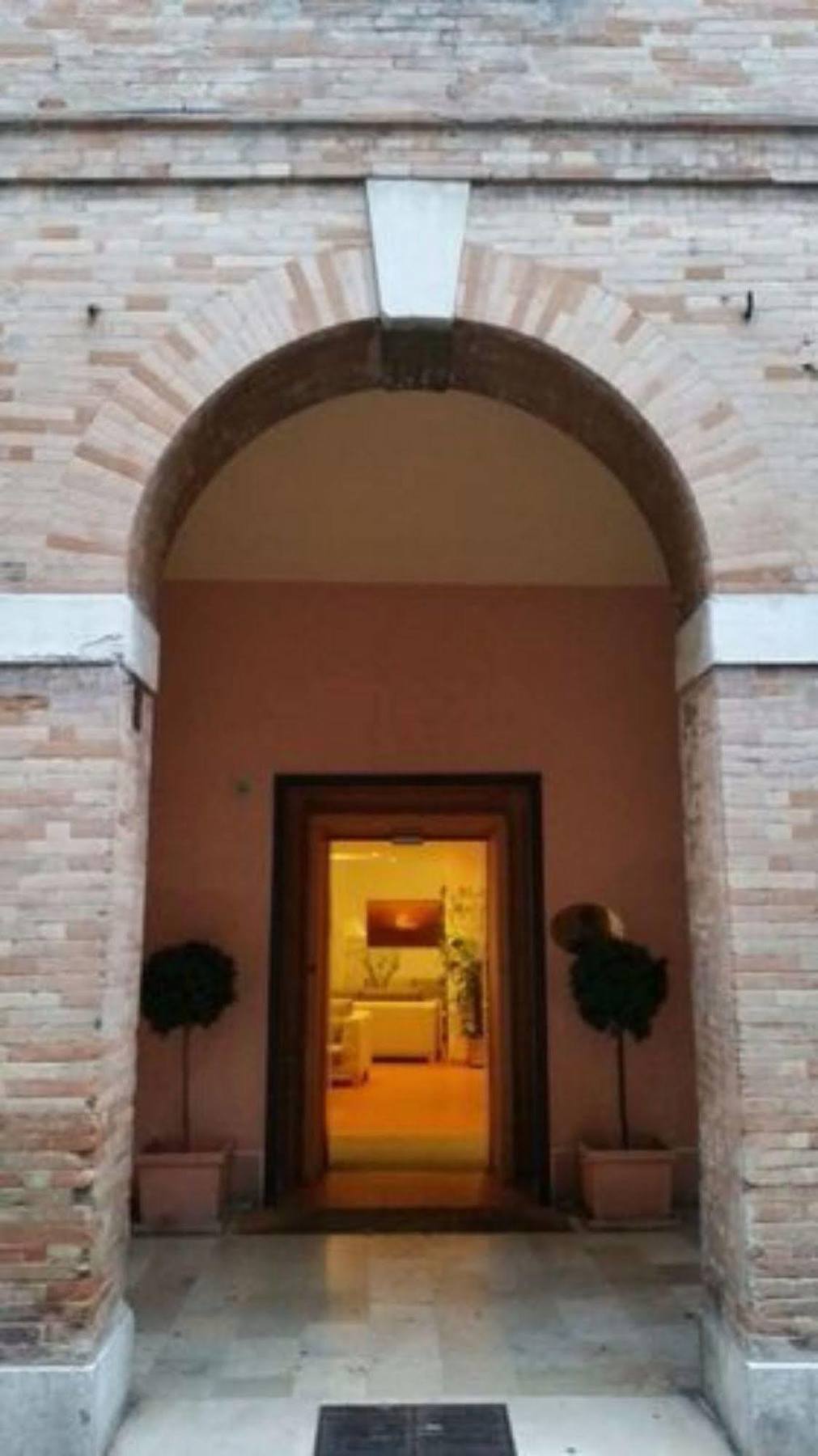 Albergo Italia Ουρμπίνο Εξωτερικό φωτογραφία